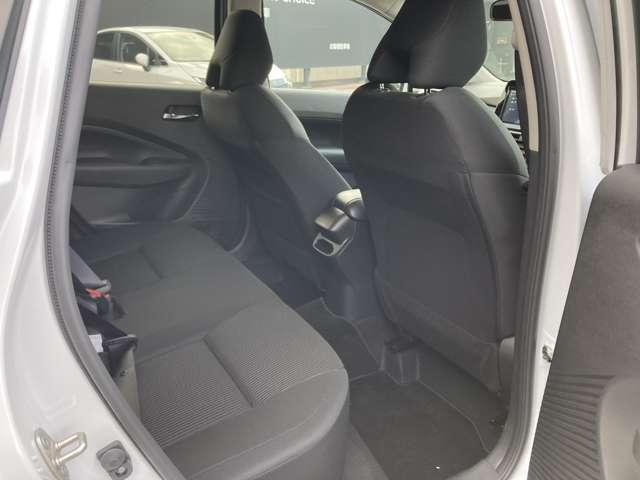 ���㕔���ȁ���Ȃ���l�̕��ł�����������X�y�[�X���m�ہB�������[���V�[�g�̃N�b�V�������_�炩�������O�h���C�u�̔�J���y�����Ă���܂��B