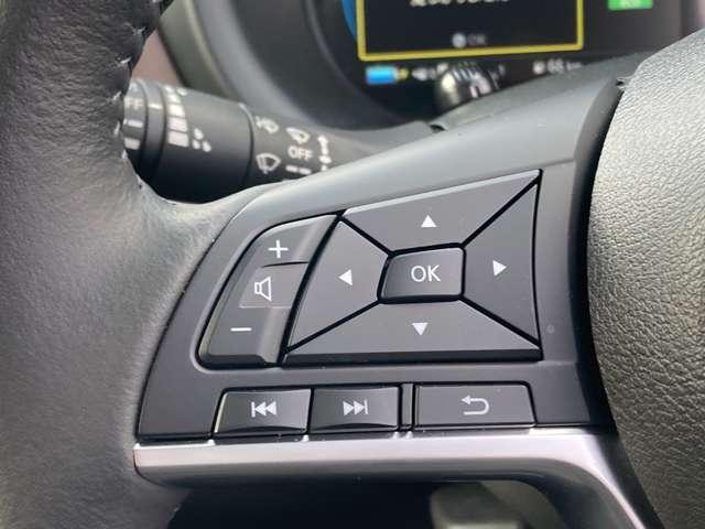 キックス １．２　Ｘ　ツートーン　インテリアエディション　（ｅ－ＰＯＷ　ブラウン内装　当社社用車ＵＰ　純正ナビ　ハイビームアシスト　レーンアシスト　フルセグ　全周囲カメラ　ＬＥＤヘッドランプ　踏み間違い防止　スマートキー　メモリーナビ　オートエアコン　ＡＣＣ　Ｂカメラ（6枚目）