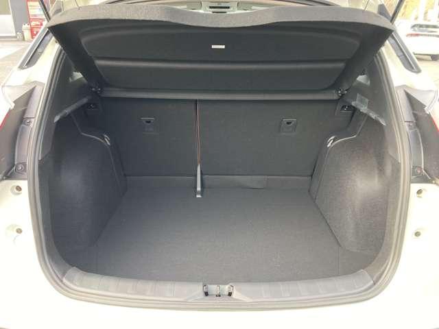 キックス １．２　Ｘ　ツートーン　インテリアエディション　（ｅ－ＰＯＷ　ブラウン内装　当社社用車ＵＰ　純正ナビ　ハイビームアシスト　レーンアシスト　フルセグ　全周囲カメラ　ＬＥＤヘッドランプ　踏み間違い防止　スマートキー　メモリーナビ　オートエアコン　ＡＣＣ　Ｂカメラ（17枚目）