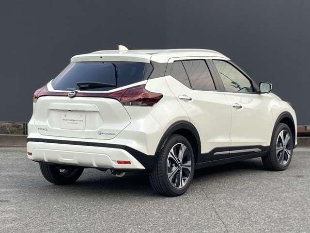 キックス １．２　Ｘ　ツートーン　インテリアエディション　（ｅ－ＰＯＷ　ブラウン内装　当社社用車ＵＰ　純正ナビ　ハイビームアシスト　レーンアシスト　フルセグ　全周囲カメラ　ＬＥＤヘッドランプ　踏み間違い防止　スマートキー　メモリーナビ　オートエアコン　ＡＣＣ　Ｂカメラ（20枚目）