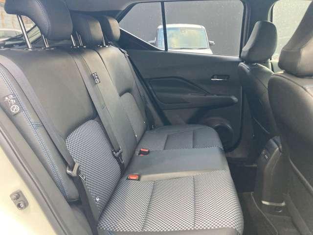 キックス １．２　Ｘ　（ｅ－ＰＯＷＥＲ）　当社試乗車ＵＰ　純正ナビ　ＡＢＳ　エアコン　パワーウィンドウ　衝突被害軽減ブレーキ　フルセグＴＶ　ＬＥＤヘッドランプ　禁煙車　レーダークルーズコントロール　スマートキー　アルミホイール　ワンオーナー（11枚目）