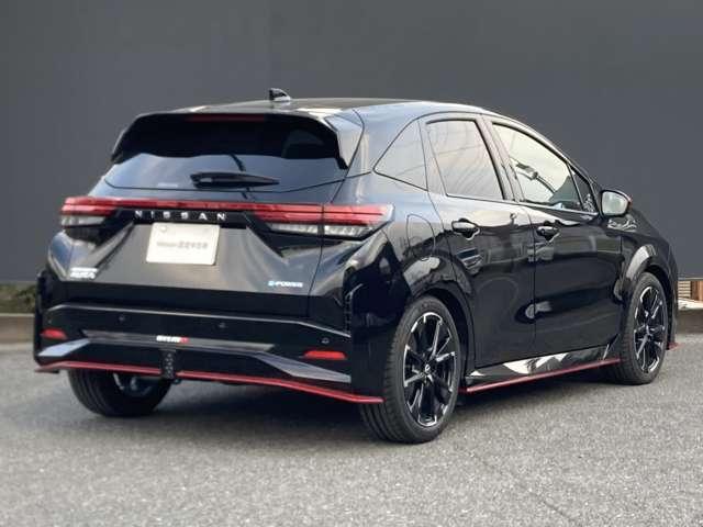 �v���C�o�V-�K���X����������Ă��܂��B�O������Ƃ��͋C�ɂȂ炸�ɁA����ԗ�����ԓ��������ɂ����݌v�ł��B