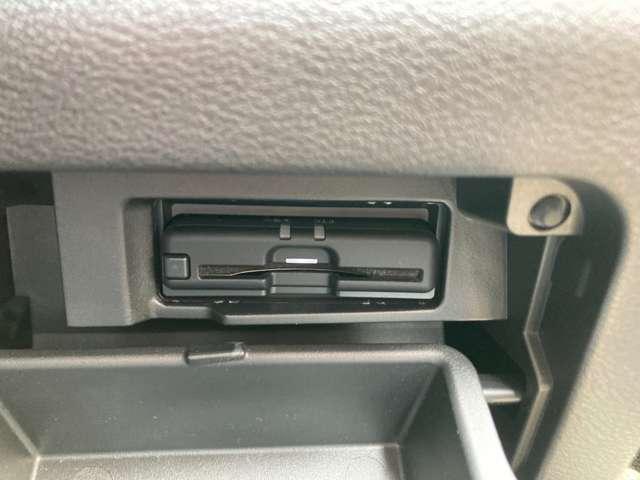 ���d�s�b���֗��Ȃd�s�b���t���Ă��܂��B�������H�Ȃǂ̗������ŃX�g���X�����ʉ߂��邱�Ƃ��ł��܂��B���X�̐ςݏd�˂����Ԃ̐ߖ�Ɍq����܂��B