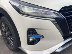 ＬＥＤヘッドランプ：ハロゲンランプの約２倍の光量でより明るく遠くを照らし、夜間走行時の視認性を高めます。 7