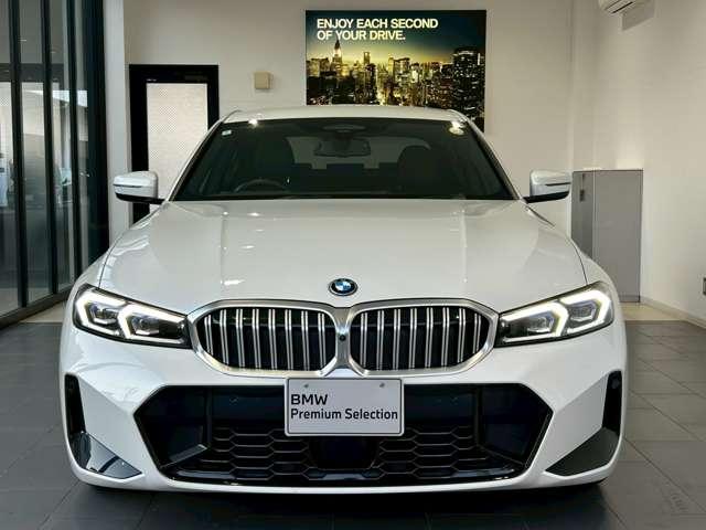 ３シリーズ ３３０ｅ　Ｍスポーツ　ＥＴＣ　クリアランスソナー　オートクルーズコントロール　パークアシスト　全周囲カメラ　ナビ　アルミホイール　オートライト　ＡＴ　パワーシート　Ｂｌｕｅｔｏｏｔｈ　エアコン　パワーステアリング（14枚目）