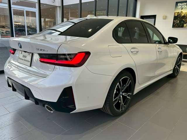 ３シリーズ ３３０ｅ　Ｍスポーツ　ＥＴＣ　クリアランスソナー　オートクルーズコントロール　パークアシスト　全周囲カメラ　ナビ　アルミホイール　オートライト　ＡＴ　パワーシート　Ｂｌｕｅｔｏｏｔｈ　エアコン　パワーステアリング（16枚目）