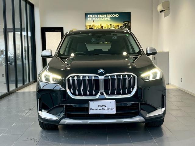 ｉＸ１ ｘＤｒｉｖｅ　３０　ｘライン　ハイラインパッケージ　全方位カメラ　Ｂｌｕｅｔｏｏｔｈ　認定中古車　シートヒーター　ヘッドアップディスプレイ　衝突被害軽減システム　電動パワーシート（2枚目）