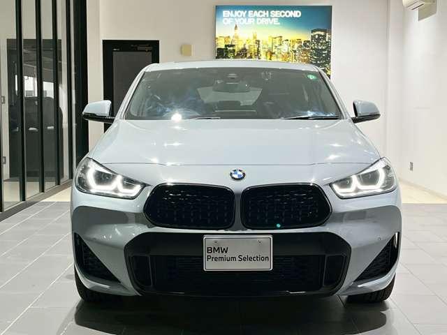 Ｘ２ ｘＤｒｉｖｅ　２０ｄＭスポーツＸエディションジョイ＋　４ＷＤ　ドライブレコーダー　ＥＴＣ　バックカメラ　クリアランスソナー　オートクルーズコントロール　パワーシート　衝突被害軽減システム　サンルーフ　ナビ　ＬＥＤヘッドランプ　電動リアゲート（15枚目）