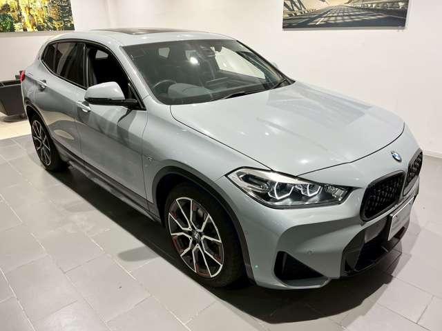 Ｘ２ ｘＤｒｉｖｅ　２０ｄＭスポーツＸエディションジョイ＋　４ＷＤ　ドライブレコーダー　ＥＴＣ　バックカメラ　クリアランスソナー　オートクルーズコントロール　パワーシート　衝突被害軽減システム　サンルーフ　ナビ　ＬＥＤヘッドランプ　電動リアゲート（16枚目）