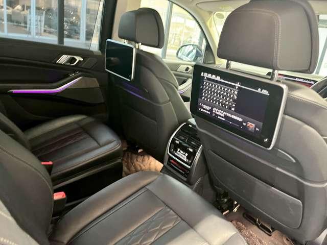 Ｘ７ ｘＤｒｉｖｅ　３５ｄ　４ＷＤ　全周囲カメラ　クリアランスソナー　オートクルーズコントロール　パワーシート　衝突被害軽減システム　サンルーフ　ターボ　ナビ　アルミホイール　スマートキー　アイドリングストップ　ＡＴ（10枚目）