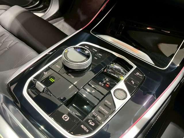 Ｘ７ ｘＤｒｉｖｅ　４０ｄ　Ｍスポーツ　４ＷＤ　ＥＴＣ　オートクルーズコントロール　レーンアシスト　パワーシート　パークアシスト　衝突被害軽減システム　サンルーフ　ナビ　オートライト　ヘッドライトウォッシャー　電動リアゲート　アルミホイール（8枚目）