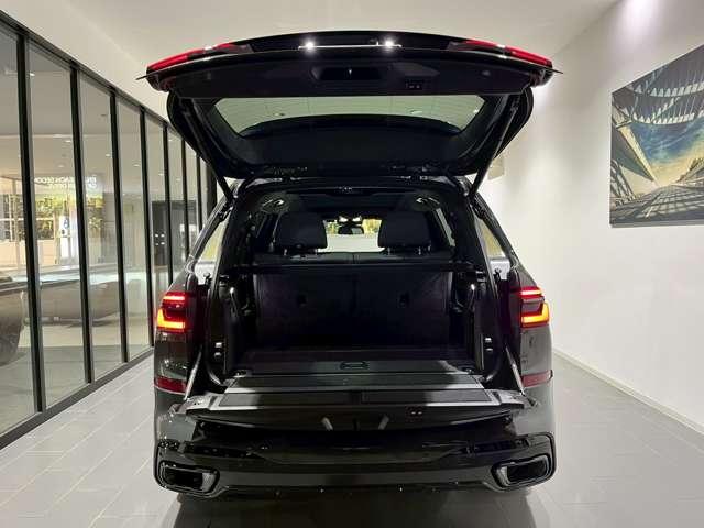 Ｘ７ ｘＤｒｉｖｅ　４０ｄ　Ｍスポーツ　４ＷＤ　ＥＴＣ　オートクルーズコントロール　レーンアシスト　パワーシート　パークアシスト　衝突被害軽減システム　サンルーフ　ナビ　オートライト　ヘッドライトウォッシャー　電動リアゲート　アルミホイール（19枚目）
