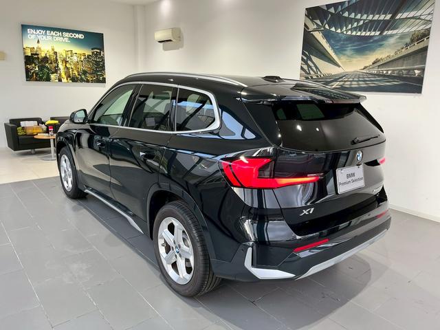 Ｘ１ ｘＤｒｉｖｅ　２０ｄ　ｘライン　認定中古車　全方位カメラ　ヘッドアップディスプレイ　クリアランスソナー　ＡｐｐｌｅＣａｒＰｌａｙ　電動パワーシート（8枚目）