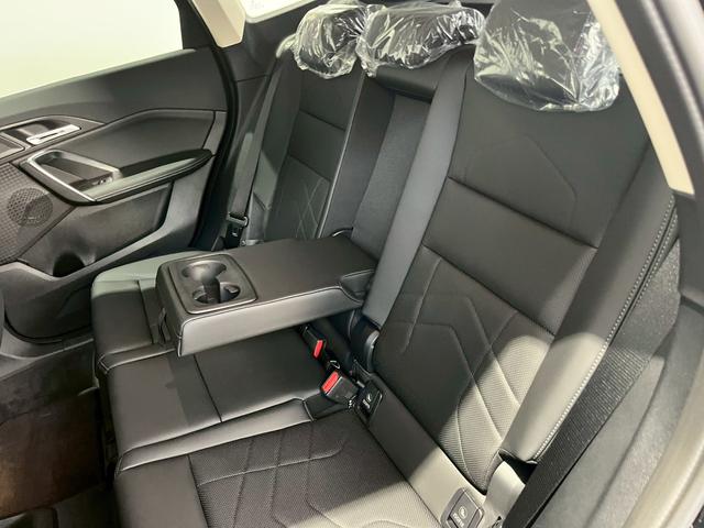 Ｘ１ ｘＤｒｉｖｅ　２０ｄ　ｘライン　認定中古車　全方位カメラ　ヘッドアップディスプレイ　クリアランスソナー　ＡｐｐｌｅＣａｒＰｌａｙ　電動パワーシート（14枚目）