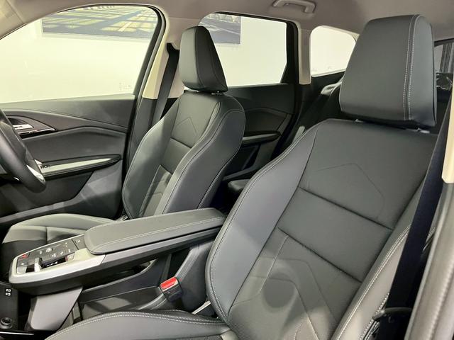 Ｘ１ ｘＤｒｉｖｅ　２０ｄ　ｘライン　認定中古車　全方位カメラ　ヘッドアップディスプレイ　クリアランスソナー　ＡｐｐｌｅＣａｒＰｌａｙ　電動パワーシート（15枚目）