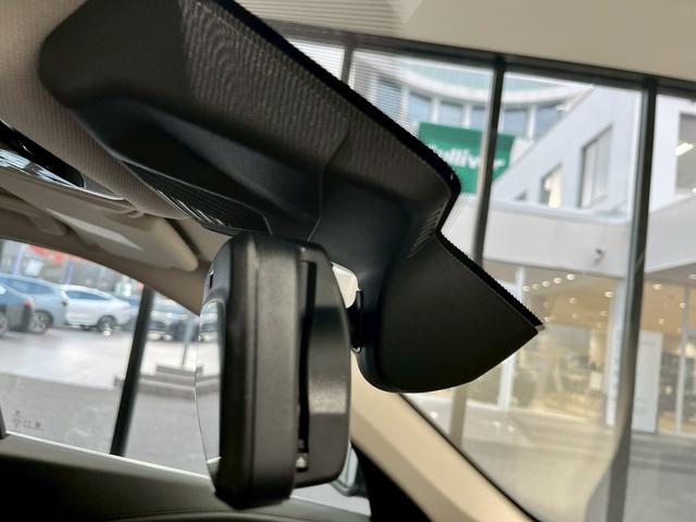 Ｘ１ ｘＤｒｉｖｅ　２０ｄ　ｘライン　認定中古車　全方位カメラ　ヘッドアップディスプレイ　クリアランスソナー　ＡｐｐｌｅＣａｒＰｌａｙ　電動パワーシート（29枚目）