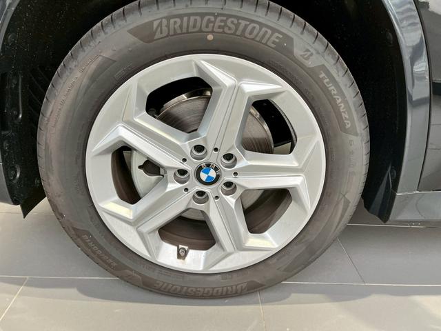 Ｘ１ ｘＤｒｉｖｅ　２０ｄ　ｘライン　認定中古車　全方位カメラ　ヘッドアップディスプレイ　クリアランスソナー　ＡｐｐｌｅＣａｒＰｌａｙ　電動パワーシート（30枚目）