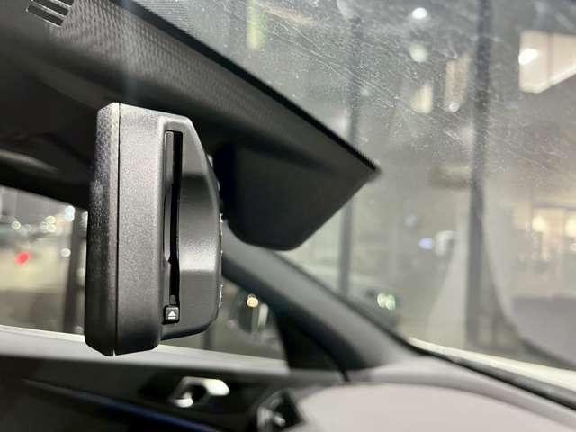 １シリーズ １１６ｉ　ドライブレコーダー　ＥＴＣ　バックカメラ　ナビ　クリアランスソナー　オートクルーズコントロール　衝突被害軽減システム　アルミホイール　ＬＥＤヘッドランプ　ＡＴ　盗難防止システム　ＡＢＳ　ＥＳＣ（4枚目）