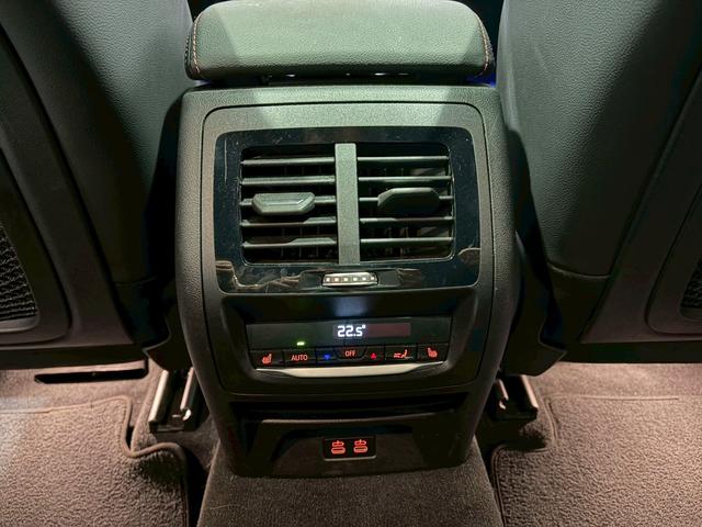 �y�ʎB�e����܂��z�����̕��ł���΂��Ԃ̏�Ԃ��킩�炸�������i�܂Ȃ��Ƃ���������������������Ǝv���܂��B���ǂ��ɂ��˗�������΂��q�l�̋C�ɂȂ�|�C���g�����q�l�̖ڐ��Ŋm�F�����A���v���܂��B