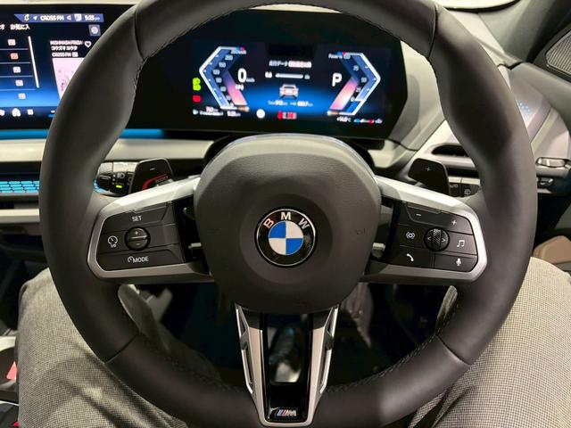 １シリーズ １２０　Ｍスポーツ　認定中古車　アイコニックグロー　全方位カメラ　ＡｐｐｌｅＣａｒＰｌａｙ（7枚目）