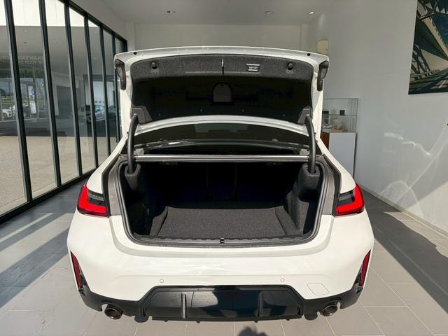 �y�ʎB�e����܂��z�����̕��ł���΂��Ԃ̏�Ԃ��킩�炸�������i�܂Ȃ��Ƃ���������������������Ǝv���܂��B���ǂ��ɂ��˗�������΂��q�l�̋C�ɂȂ�|�C���g�����q�l�̖ڐ��Ŋm�F�����A���v���܂��B