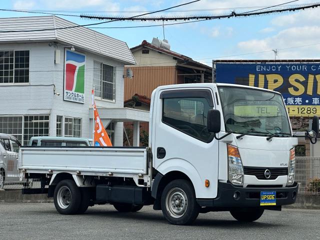アトラストラック フルスーパーローＤＸ　３．０ディーゼルターボ　平ボディ　フロア５速　積載量１５００ｋｇ　４ナンバー　イージーヒルスタート　左側電動格納ミラー　リアＷタイヤ　タイミングチェーン　三方開　エアバッグ　取扱説明書　点検記録簿（2枚目）