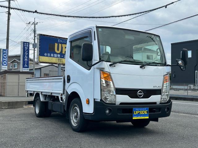 アトラストラック フルスーパーローＤＸ　３．０ディーゼルターボ　平ボディ　フロア５速　積載量１５００ｋｇ　４ナンバー　イージーヒルスタート　左側電動格納ミラー　リアＷタイヤ　タイミングチェーン　三方開　エアバッグ　取扱説明書　点検記録簿（11枚目）