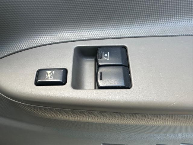 アトラストラック フルスーパーローＤＸ　３．０ディーゼルターボ　平ボディ　フロア５速　積載量１５００ｋｇ　４ナンバー　イージーヒルスタート　左側電動格納ミラー　リアＷタイヤ　タイミングチェーン　三方開　エアバッグ　取扱説明書　点検記録簿（25枚目）