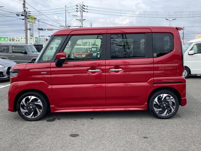スペーシアカスタム カスタム　ＨＹＢＲＩＤ　ＸＳ　電動パーキングブレーキ　スライドドア　プッシュスタート　シートヒーター　オートエアコン　衝突被害軽減システム　横滑り防止機能　衝突安全ボディ　盗難防止システム　ステアリングヒーター　電動パーキングブレーキ　ブレーキホールド（8枚目）