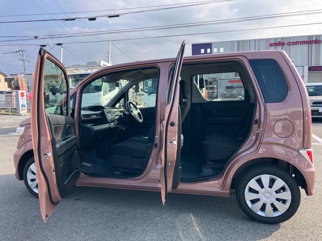 ワゴンＲ ＦＸ　４型　ＣＤプレイヤー　キーレスプッシュスタート　オートライト　プッシュスタート　オートエアコン　衝突被害軽減システム　横滑り防止機能　衝突安全ボディ　盗難防止システム　ＣＤプレイヤー　リモコンキー　マルチインフォメーションディスプレイ　タコメーター（26枚目）