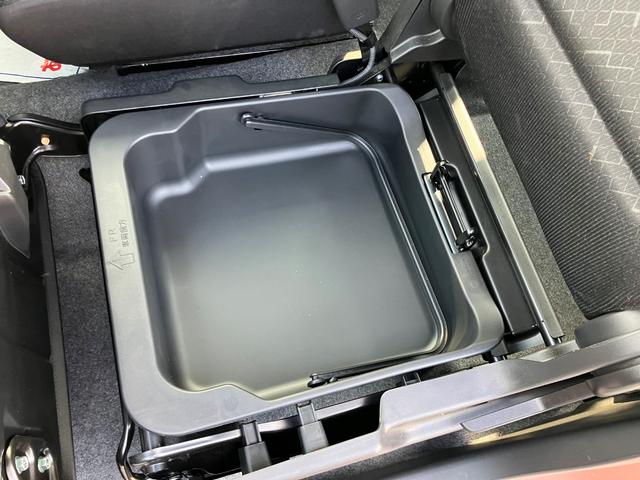 ワゴンＲ ＦＸ　４型　ＣＤプレイヤー　キーレスプッシュスタート　オートライト　プッシュスタート　オートエアコン　衝突被害軽減システム　横滑り防止機能　衝突安全ボディ　盗難防止システム　ＣＤプレイヤー　リモコンキー　マルチインフォメーションディスプレイ　タコメーター（55枚目）