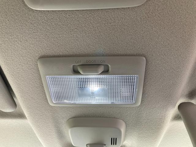 スペーシアカスタム カスタム　ＨＹＢＲＩＤ　ＸＳターボ　ナビ　全方位Ｃ　ＡＣＣ　オートライト　Ｂｌｕｅｔｏｏｔｈ　スライドドア　純正ナビ　プッシュスタート　シートヒーター　オートエアコン　衝突被害軽減システム　横滑り防止機能　衝突安全ボディ　盗難防止システム　全方位カメラ（39枚目）