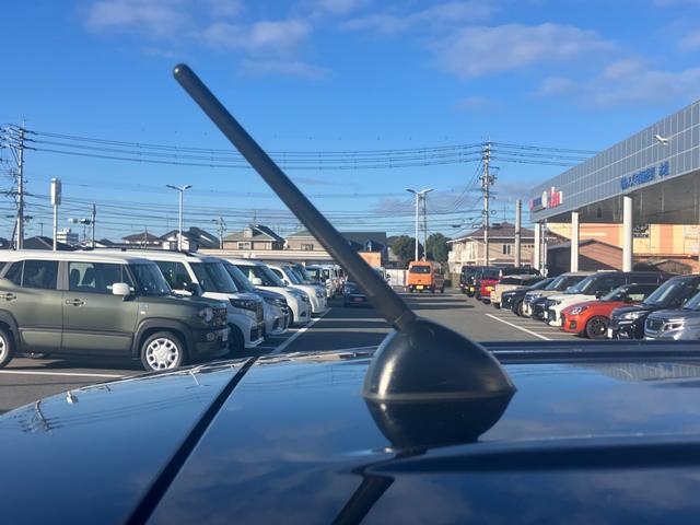 アルトラパン Ｘ　ナビ　全方位カメラ　キーレスプッシュ　衝突被害軽減Ｂ　ナビ　プッシュスタート　シートヒーター　オートエアコン　衝突被害軽減システム　アイドリングストップ　横滑り防止機能　衝突安全ボディ　ＨＩＤヘッドライト　バニティミラー照明付き　盗難防止システム（28枚目）