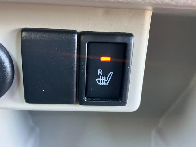 アルトラパン Ｘ　ナビ　全方位カメラ　キーレスプッシュ　衝突被害軽減Ｂ　ナビ　プッシュスタート　シートヒーター　オートエアコン　衝突被害軽減システム　アイドリングストップ　横滑り防止機能　衝突安全ボディ　ＨＩＤヘッドライト　バニティミラー照明付き　盗難防止システム（34枚目）