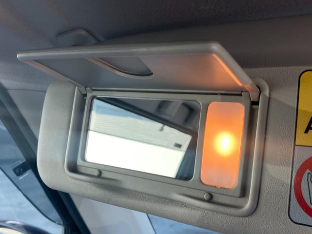 アルトラパン Ｘ　ナビ　全方位カメラ　キーレスプッシュ　衝突被害軽減Ｂ　ナビ　プッシュスタート　シートヒーター　オートエアコン　衝突被害軽減システム　アイドリングストップ　横滑り防止機能　衝突安全ボディ　ＨＩＤヘッドライト　バニティミラー照明付き　盗難防止システム（40枚目）