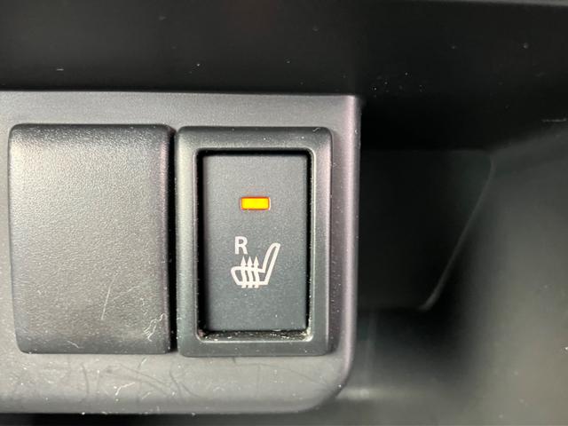 アルト Ｘ　ＣＤプレーヤー　ドライブレコーダー　シートヒーター　ドライブレコーダー　プッシュスタート　シートヒーター　オートエアコン　衝突被害軽減システム　アイドリングストップ　横滑り防止機能　衝突安全ボディ　盗難防止システム　ＣＤプレーヤー（4枚目）