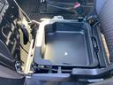 助手席シート下にも収納ありますよ☆
