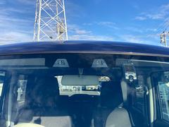 ���ĤΥ����������μ�ξ����ԼԤ��Τ������ͤΤ����줬�����Ƚ�Ǥ���ȡ��֥�������᡼�������ɽ���Ƿٹ𡣾��ͤβ�ǽ������ޤ�ȡ���ư�ǥ֥졼���򤫤������ͤβ���ޤ��Ͼ��ͻ����ﳲ�ڸ���ޤ�ޤ��� 2