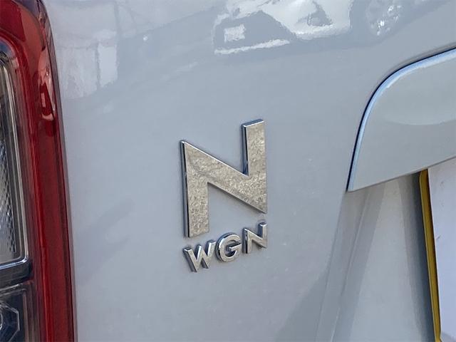 Ｎ－ＷＧＮ Ｌホンダセンシング　ＥＴＣ　バックカメラ　ナビ　ＴＶ　クリアランスソナー　オートクルーズコントロール　レーンアシスト　衝突被害軽減システム　オートライト　スマートキー　アイドリングストップ　電動格納ミラー　シートヒーター（18枚目）