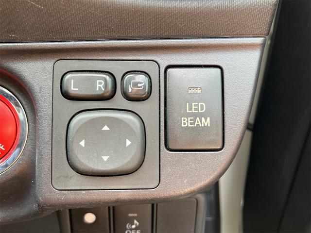 アクア Ｇ　Ｇ’ｓ　ＥＴＣ　バックカメラ　ナビ　ＴＶ　オートクルーズコントロール　アルミホイール　オートライト　ＬＥＤヘッドランプ　スマートキー　電動格納ミラー　ＣＶＴ　衝突安全ボディ　ＡＢＳ　ＥＳＣ　ＣＤ（51枚目）