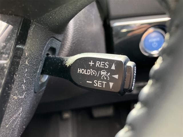 プリウス S ドライブレコーダー ETC レーンアシスト オートクルーズコントロール 衝突被害軽減システム バックカメラ ナビ TV アルミホイール オートマチックハイビーム オートライト LEDヘッドランプ(4枚目)