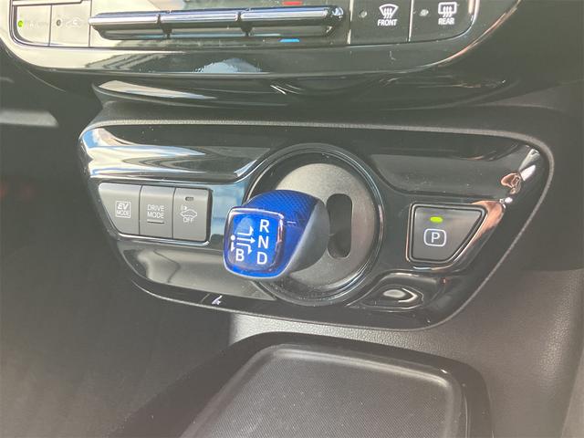 プリウス S ドライブレコーダー ETC レーンアシスト オートクルーズコントロール 衝突被害軽減システム バックカメラ ナビ TV アルミホイール オートマチックハイビーム オートライト LEDヘッドランプ(8枚目)