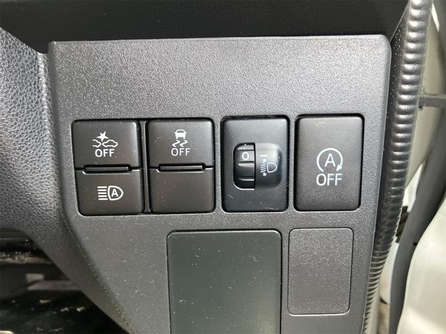 ハイゼットカーゴ ＤＸ　ＳＡＩＩＩ　ＡＴ　衝突被害軽減システム　ドライブレコーダー　ＥＴＣ　ナビ　ＴＶ　バックカメラ　両側スライドドア　キーレスエントリー　アイドリングストップ　オートマチックハイビーム　アルミホイール　ＡＢＳ（9枚目）