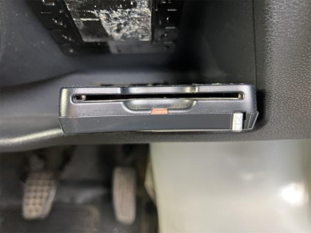 ハイゼットカーゴ ＤＸ　ＳＡＩＩＩ　ＡＴ　衝突被害軽減システム　ドライブレコーダー　ＥＴＣ　ナビ　ＴＶ　バックカメラ　両側スライドドア　キーレスエントリー　アイドリングストップ　オートマチックハイビーム　アルミホイール　ＡＢＳ（10枚目）