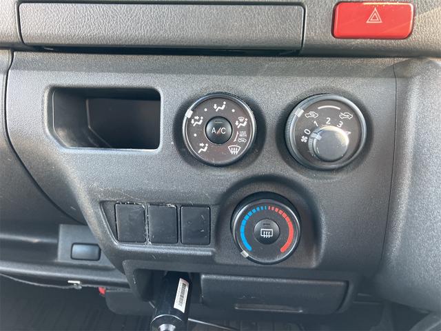 ハイエースバン ロングＤＸ　ＧＬパッケージ　ドライブレコーダー　ＥＴＣ　バックカメラ　ナビ　ＴＶ　両側スライドドア　電動格納ミラー　ＡＴ　ＣＤ　ＤＶＤ再生　Ｂｌｕｅｔｏｏｔｈ　エアコン　パワーウィンドウ　運転席エアバッグ（28枚目）