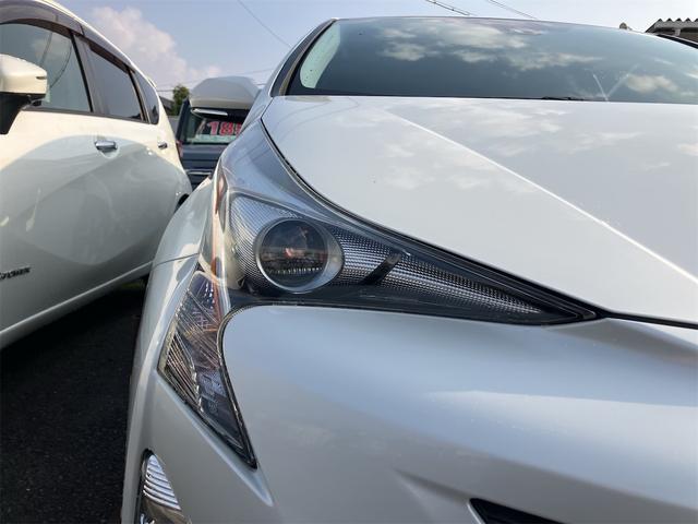 プリウス Ａツーリングセレクション　ＢＬＵＥＴＯＯＴＨ　Ｃソナー　ＵＳＢ入力　シートＨ　レーンキープ　スマキー　イモビライザー　バックモニター　クルコン　ＬＥＤヘッドライト　ＤＶＤ視聴可　ＥＴＣ　ナビＴＶ　メモリーナビゲーション　ＡＡＣ（5枚目）