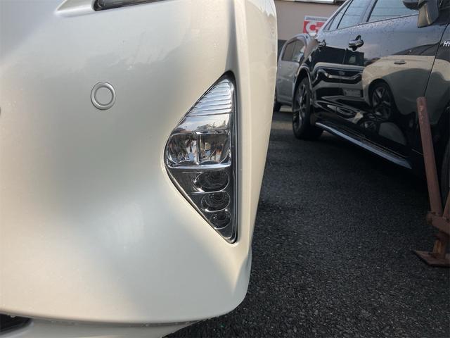 プリウス Ａツーリングセレクション　ＢＬＵＥＴＯＯＴＨ　Ｃソナー　ＵＳＢ入力　シートＨ　レーンキープ　スマキー　イモビライザー　バックモニター　クルコン　ＬＥＤヘッドライト　ＤＶＤ視聴可　ＥＴＣ　ナビＴＶ　メモリーナビゲーション　ＡＡＣ（7枚目）