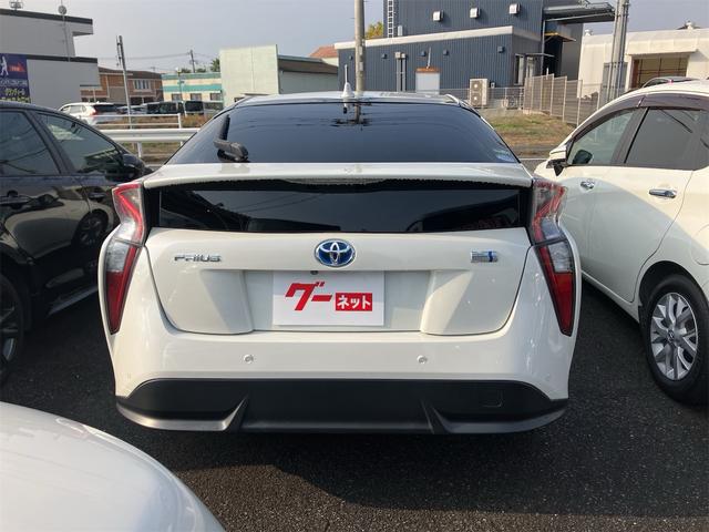 プリウス Ａツーリングセレクション　ＢＬＵＥＴＯＯＴＨ　Ｃソナー　ＵＳＢ入力　シートＨ　レーンキープ　スマキー　イモビライザー　バックモニター　クルコン　ＬＥＤヘッドライト　ＤＶＤ視聴可　ＥＴＣ　ナビＴＶ　メモリーナビゲーション　ＡＡＣ（11枚目）