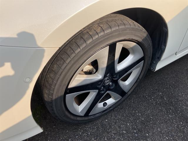 プリウス Ａツーリングセレクション　ＢＬＵＥＴＯＯＴＨ　Ｃソナー　ＵＳＢ入力　シートＨ　レーンキープ　スマキー　イモビライザー　バックモニター　クルコン　ＬＥＤヘッドライト　ＤＶＤ視聴可　ＥＴＣ　ナビＴＶ　メモリーナビゲーション　ＡＡＣ（20枚目）