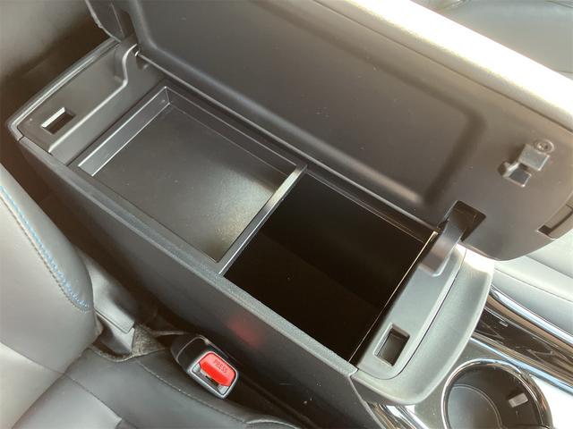 プリウス Ａツーリングセレクション　ＢＬＵＥＴＯＯＴＨ　Ｃソナー　ＵＳＢ入力　シートＨ　レーンキープ　スマキー　イモビライザー　バックモニター　クルコン　ＬＥＤヘッドライト　ＤＶＤ視聴可　ＥＴＣ　ナビＴＶ　メモリーナビゲーション　ＡＡＣ（21枚目）